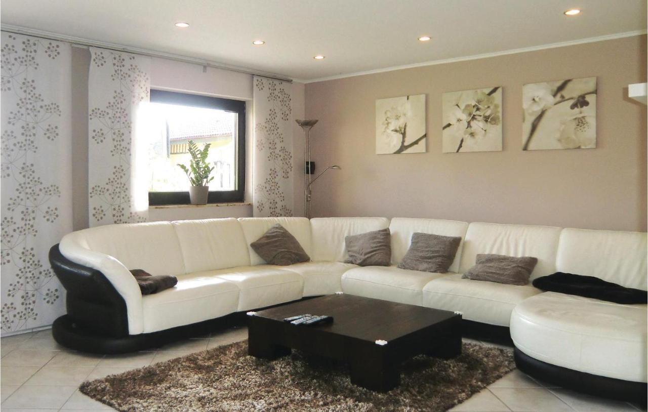Amazing Apartment In Karlshausen With Kitchen 외부 사진