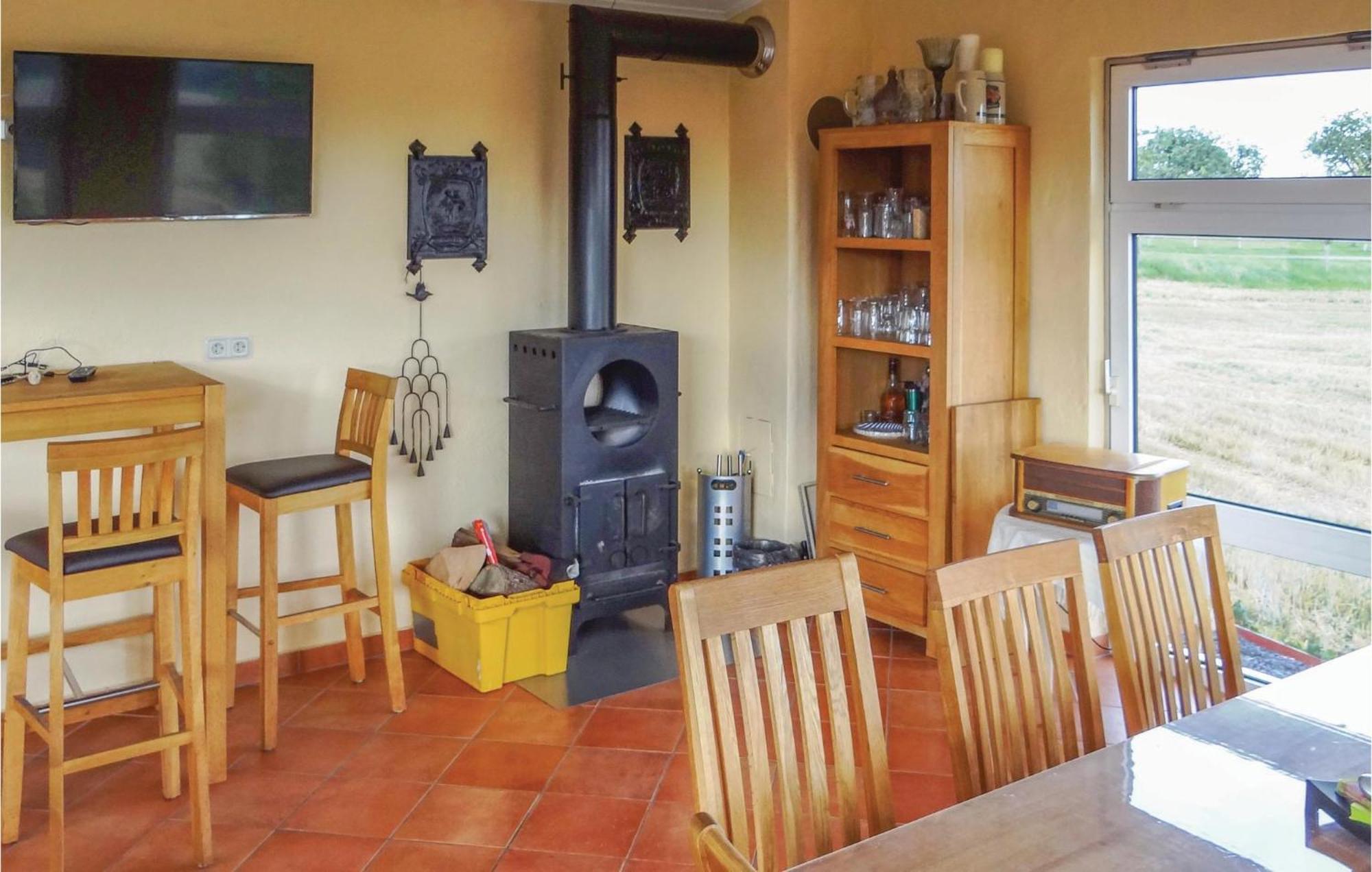 Amazing Apartment In Karlshausen With Kitchen 외부 사진